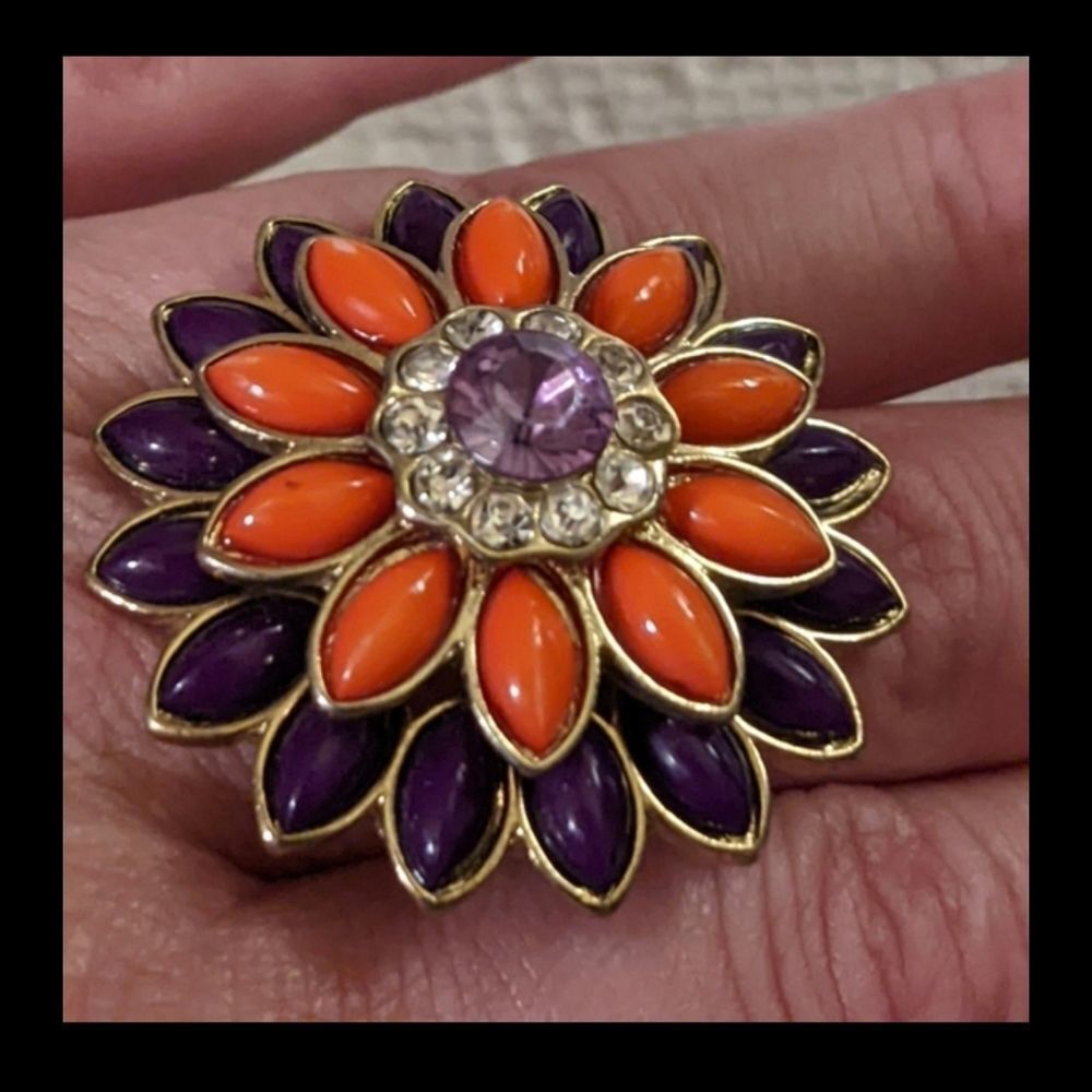 Vintage 3 D layered plum & orange petal flower ring size 7 3/4